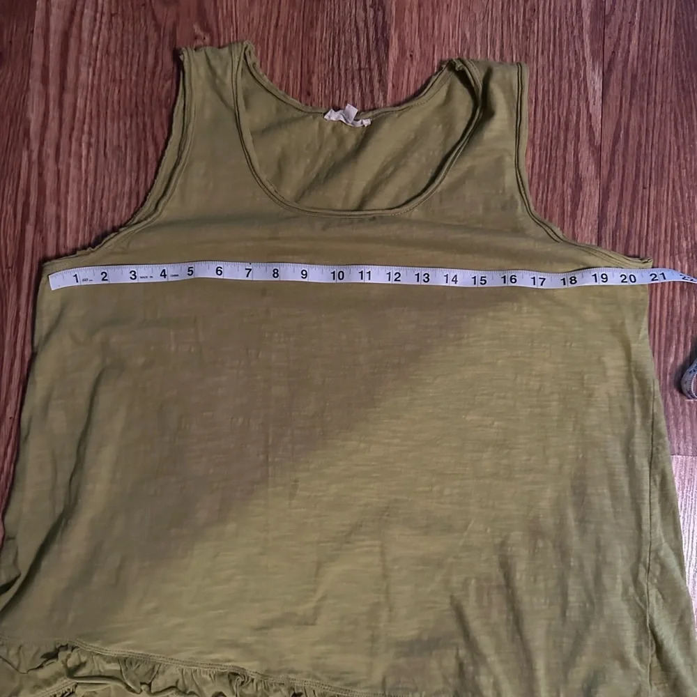 bundle of 2 casual tanks for women, size large - Picture 4 of 9